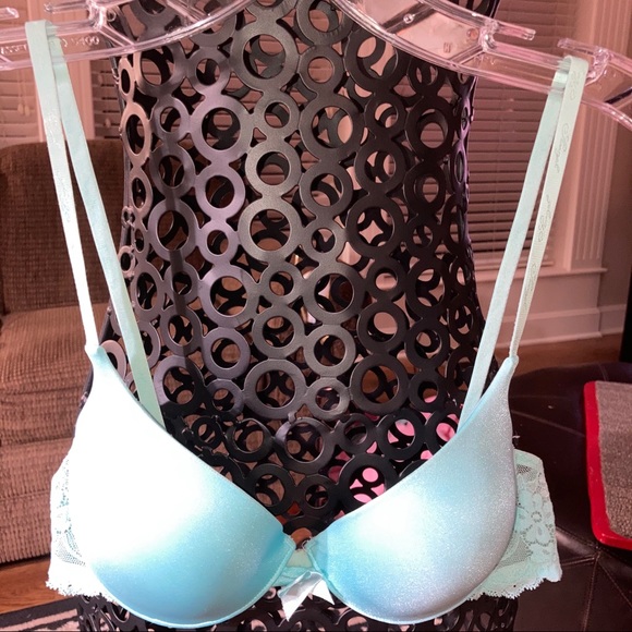 Victoria‘a Secret Angels daiquiri ice color padded with lace straps bra 32B - Picture 2 of 14